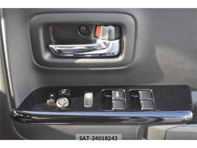 Suzuki SPACIA 2023-09 8831725-24