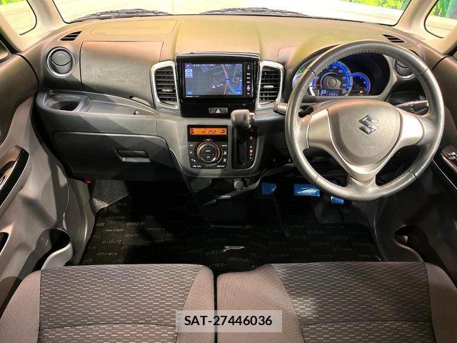 Suzuki SPACIA 2013-12 8831731-1