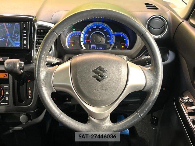 Suzuki SPACIA 2013-12 8831731-6