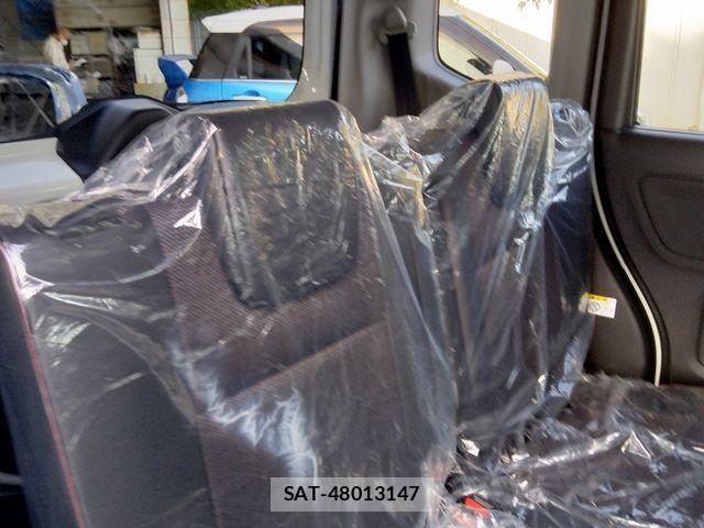 Suzuki SPACIA 2026-08 8831714-16