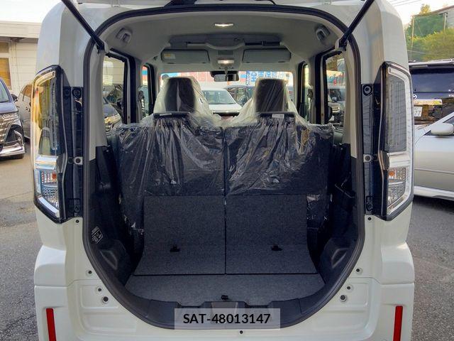 Suzuki SPACIA 2026-08 8831714-17