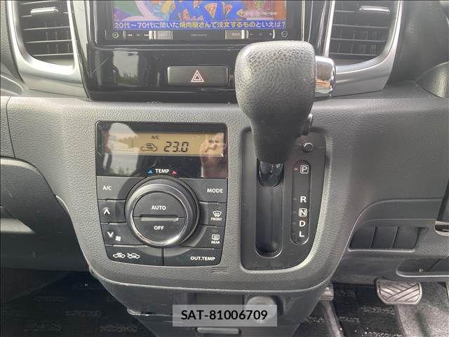 Suzuki SPACIA 2014-03 8831739-10