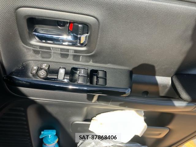 Suzuki SPACIA 2021-10 8831730-11