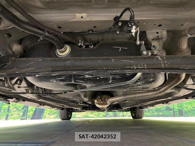 Suzuki SPACIA 2018-09 8831727-18
