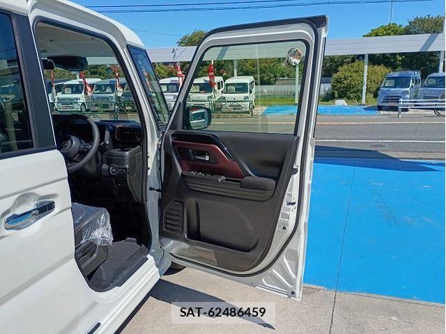 Suzuki SPACIA 2026-08 8849679-14