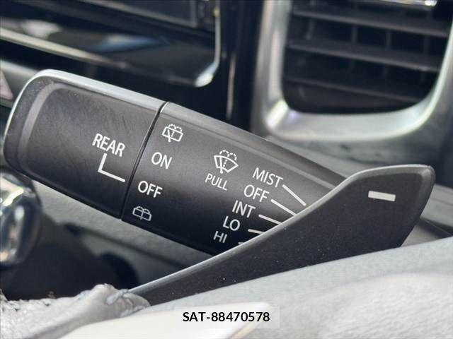 Suzuki SPACIA 2015-10 8850703-27