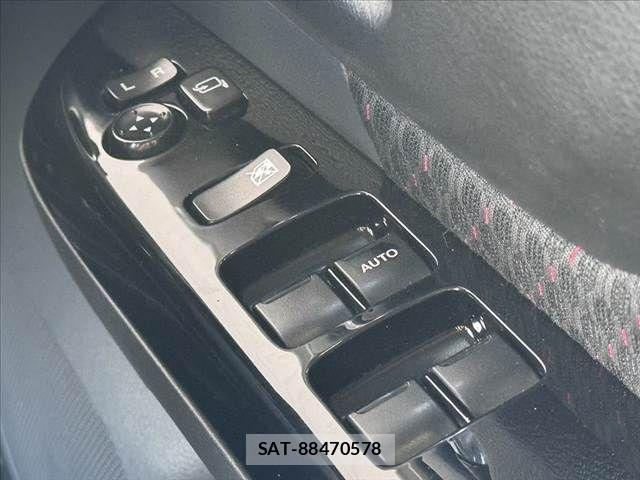 Suzuki SPACIA 2015-10 8850703-29