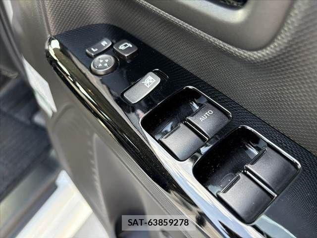 Suzuki SPACIA 2018-02 8850701-22