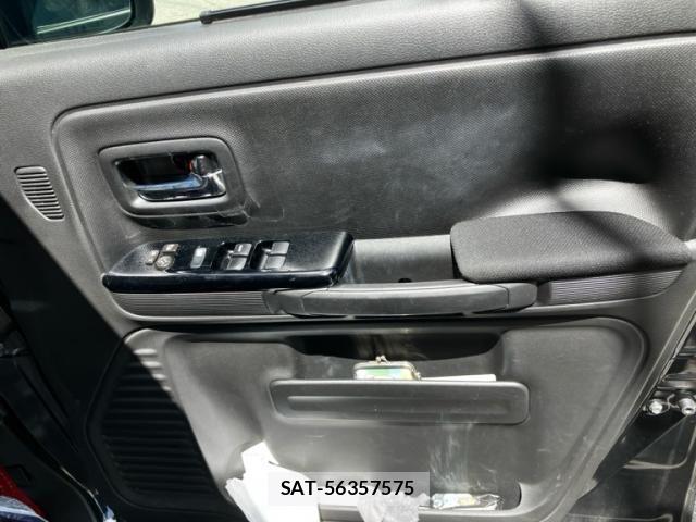 Suzuki SPACIA 2018-01 8849994-20