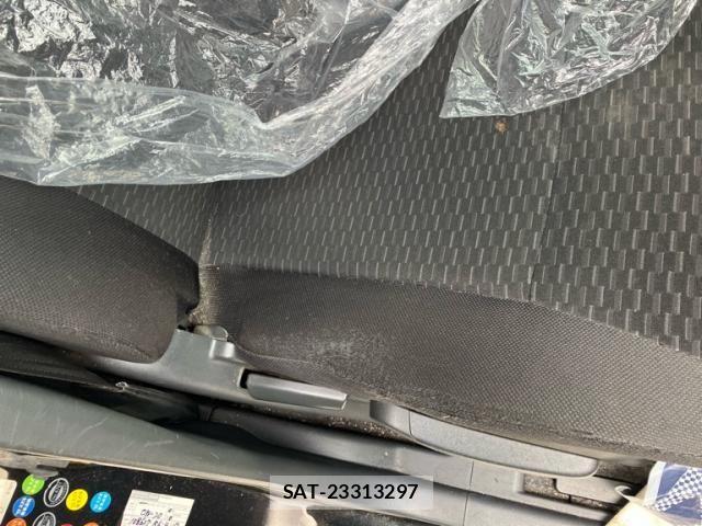 Suzuki SPACIA 2013-07 8882278-8
