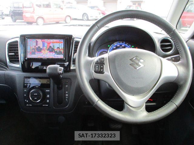 Suzuki SPACIA 2015-06 8882276-3