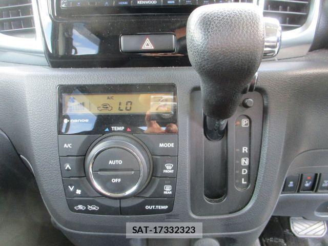 Suzuki SPACIA 2015-06 8882276-8