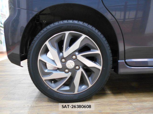 Suzuki SPACIA 2013-11 8882275-6