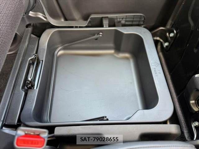 Suzuki SPACIA 2025-01 8882263-27