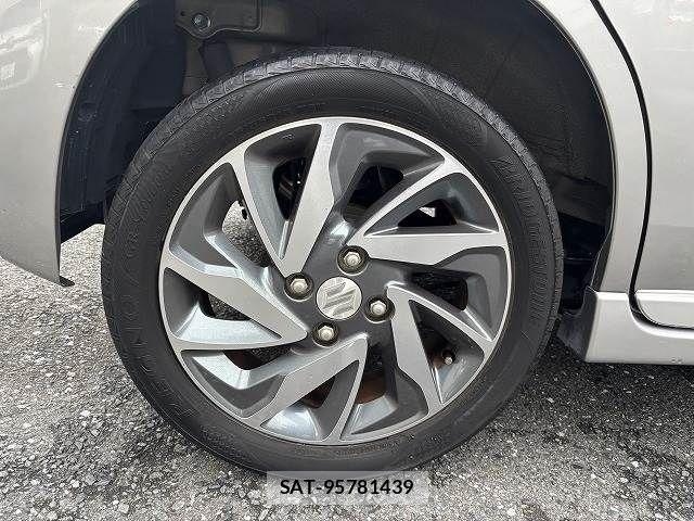 Suzuki SPACIA 2013-09 8882274-25