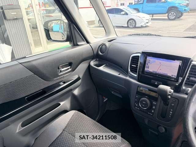 Suzuki SPACIA 2015-09 8882273-17