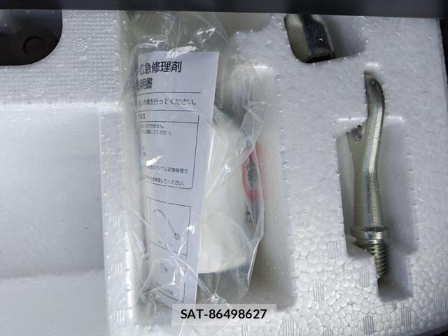 Suzuki SPACIA 2019-10 8884372-29