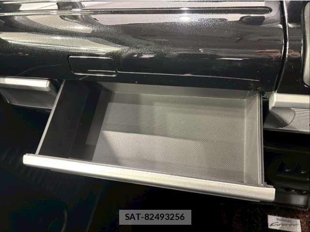 Suzuki SPACIA 2021-11 6913351-18