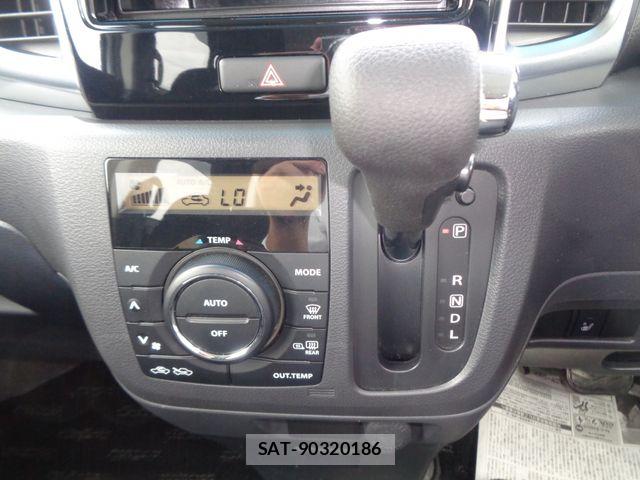 Suzuki SPACIA 2015-03 7060826-26