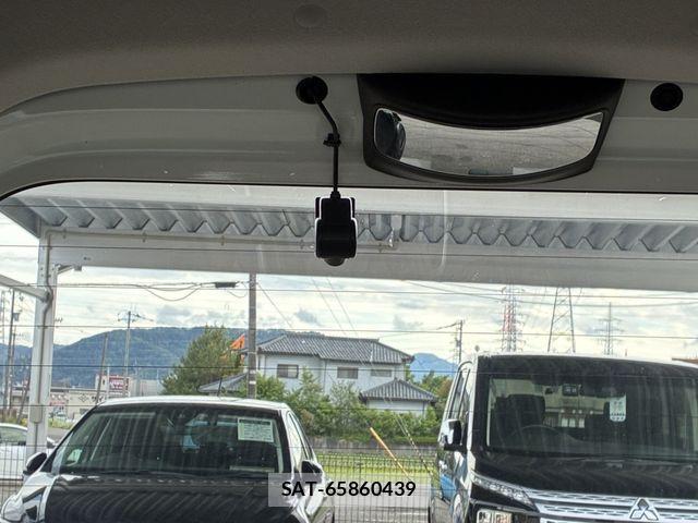 Suzuki SPACIA 2021-05 7060824-28