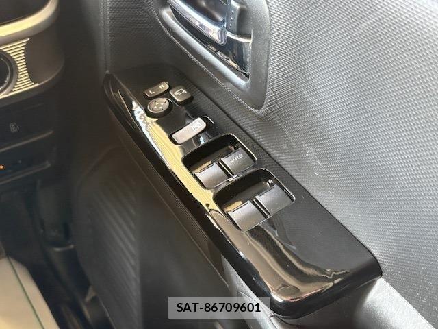 Suzuki SPACIA 2023-04 7225440-19
