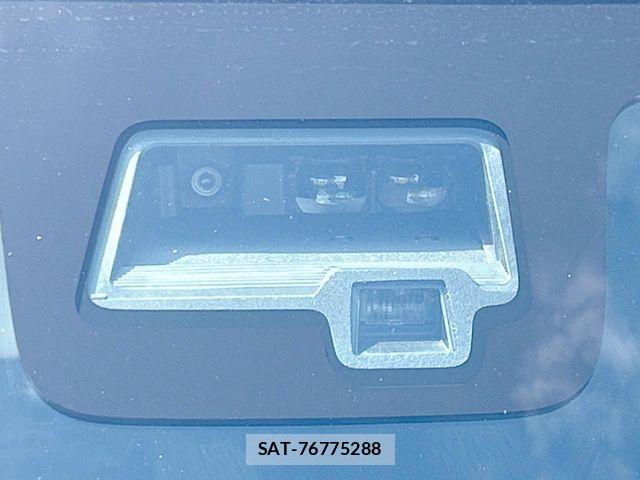 Suzuki SPACIA 2018-03 7225433-2