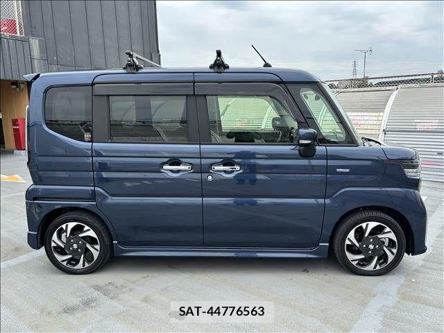 Suzuki SPACIA 2024-03 7359926-27
