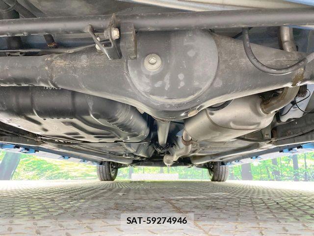 Suzuki SPACIA 2018-03 7394233-18