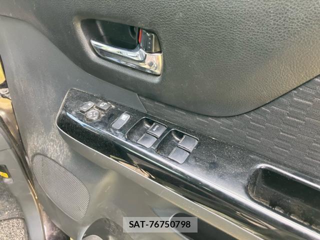 Suzuki SPACIA 2013-10 8038412-11
