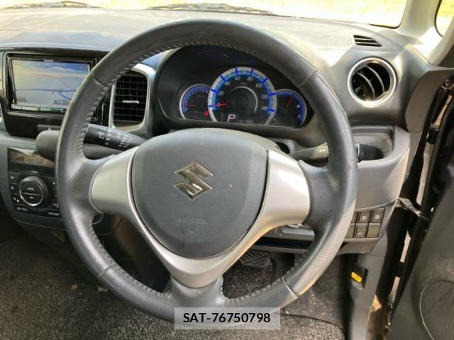 Suzuki SPACIA 2013-10 8038412-13
