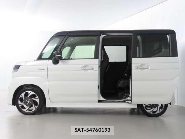 Suzuki SPACIA 2025-09 8101986-2