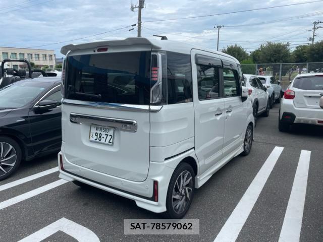 Suzuki SPACIA 2023-09 8101991-3