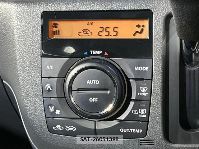 Suzuki SPACIA 2013-09 8101993-6