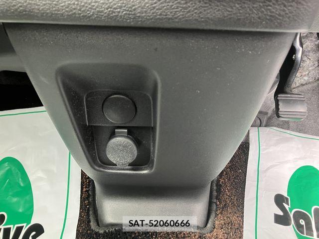 Suzuki SPACIA 2019-07 8101992-11