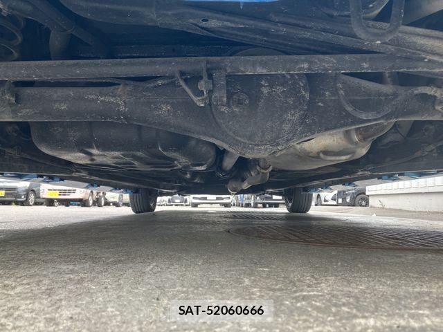 Suzuki SPACIA 2019-07 8101992-3