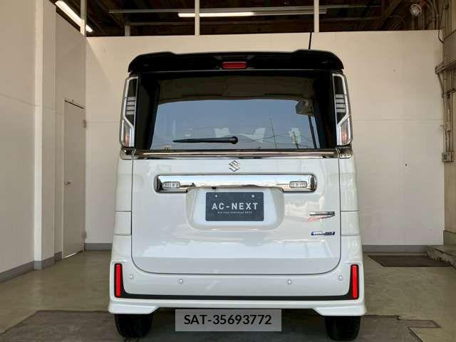 Suzuki SPACIA 2022-06 8132487-17