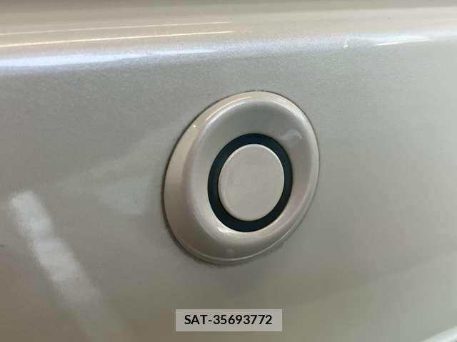Suzuki SPACIA 2022-06 8132487-6