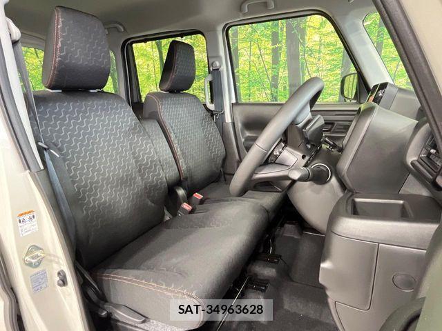 Suzuki SPACIA 2024-10 8210356-8