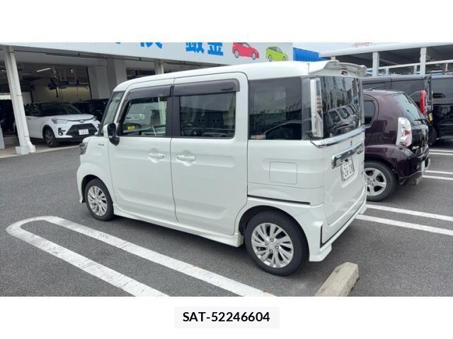 Suzuki SPACIA 2019-12 8231842-3