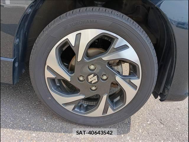 Suzuki SPACIA 2024-09 8231839-6