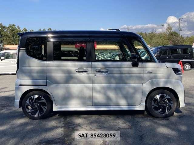 Suzuki SPACIA 2025-04 8246758-23
