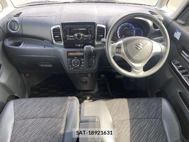 Suzuki SPACIA 2014-08 8246762-4