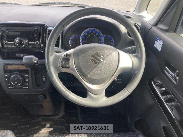 Suzuki SPACIA 2014-08 8246762-5