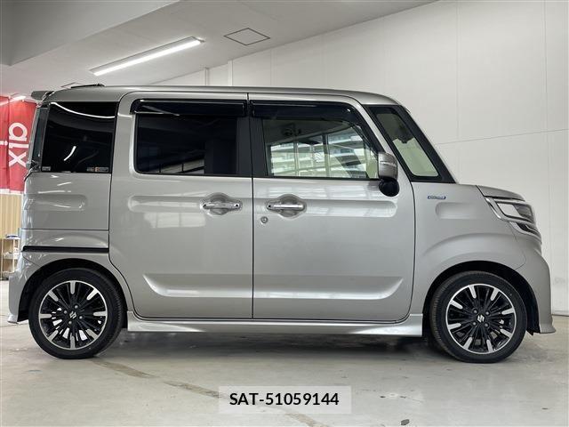 Suzuki SPACIA 2021-05 8337969-3
