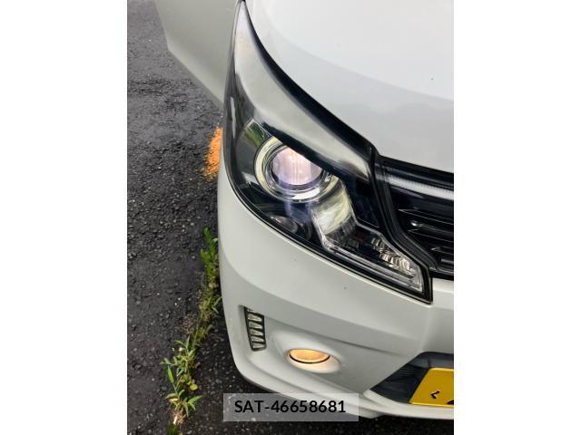 Suzuki SPACIA 2014-07 8368931-13