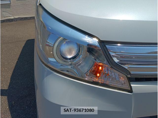 Suzuki SPACIA 2014-09 8372223-5