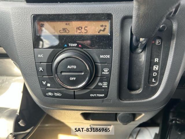 Suzuki SPACIA 2013-08 8486107-12
