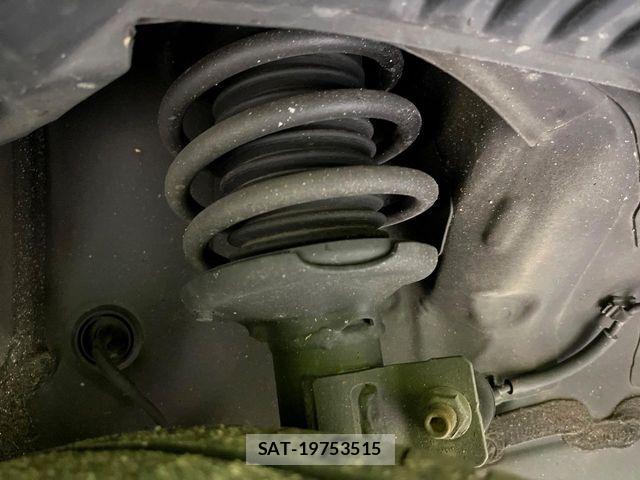 Suzuki SPACIA 2023-08 8527450-19