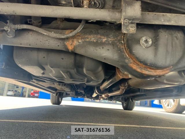 Suzuki SPACIA 2015-09 8527469-12