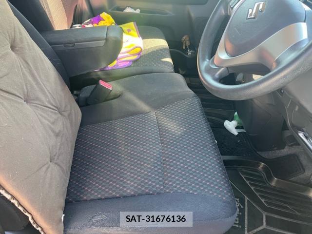 Suzuki SPACIA 2015-09 8527469-16